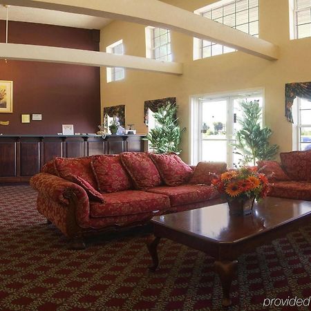Americas Best Value Inn & Suites Mt. Pleasant Mount Pleasant Интерьер фото