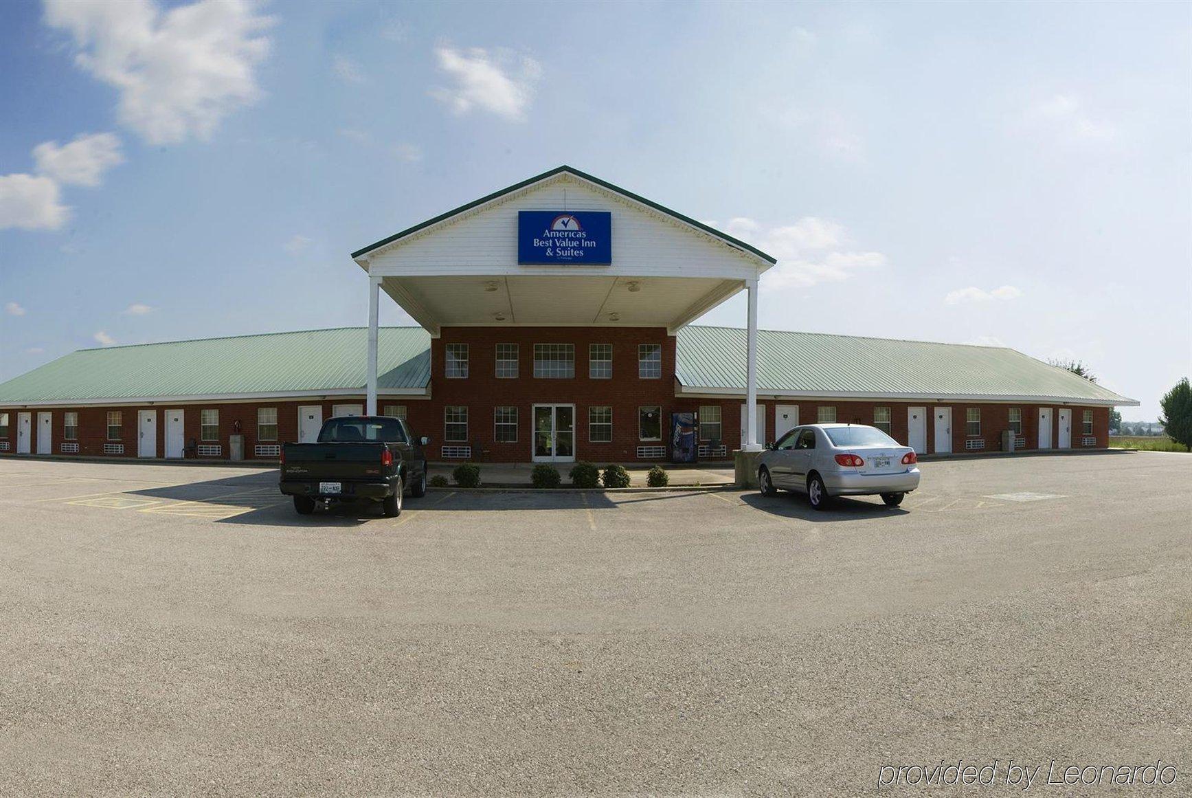 Americas Best Value Inn & Suites Mt. Pleasant Mount Pleasant Экстерьер фото